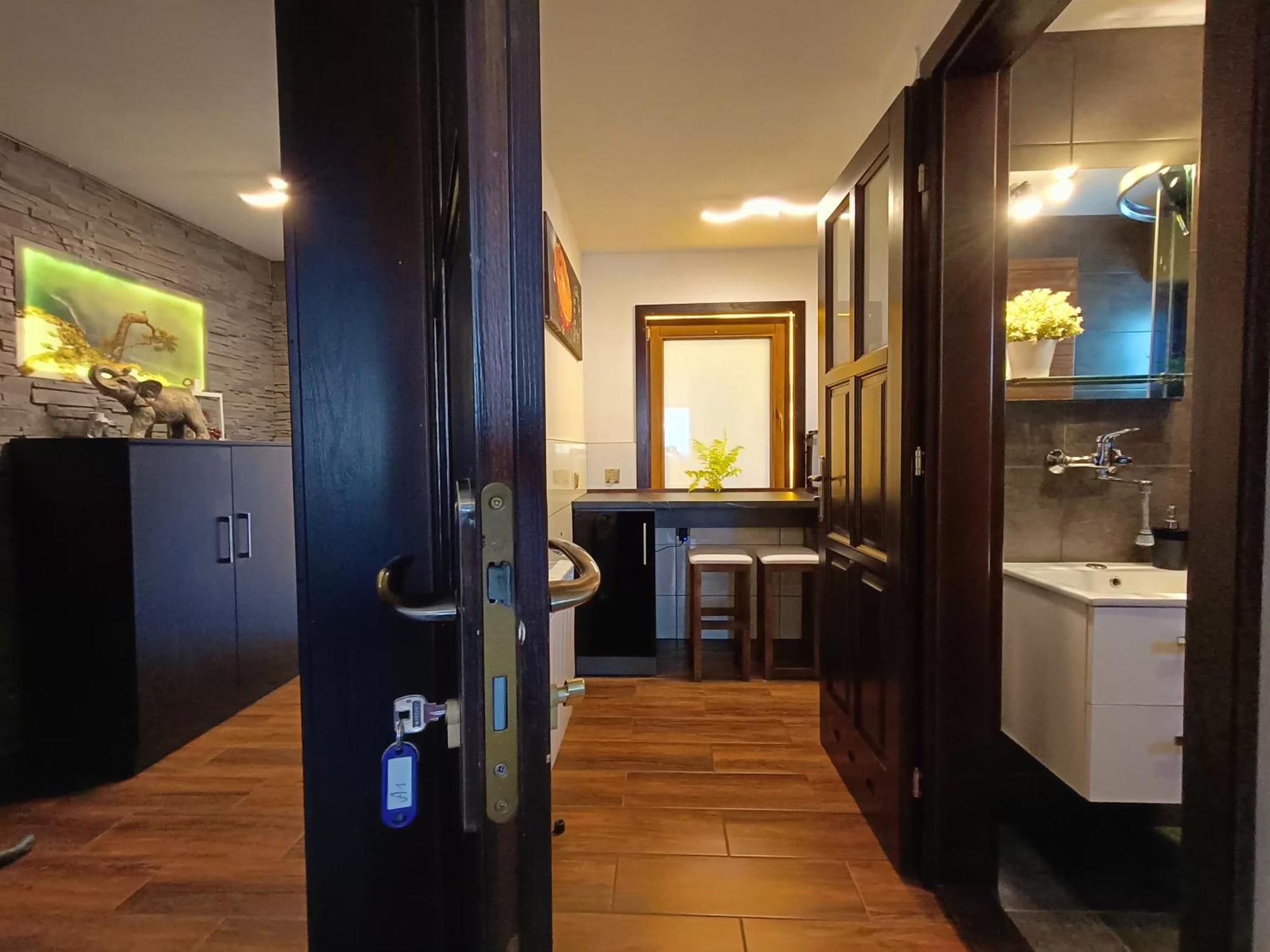 Pokoje I Apartamenty U Sabiny - Dostep Do Jacuzzi Tylko W Wybranych Opcjach Sprawdz Ponizej Szczegoly Rezerwacji Шавница Номер фото